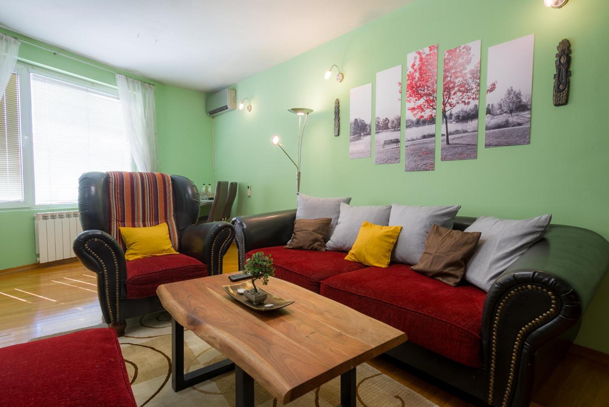 Appartamento Center Spacious With Ac And Free Underground Parking *